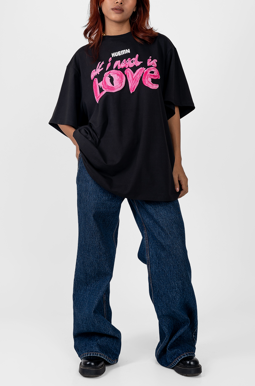 Love T-Shirt (Black)