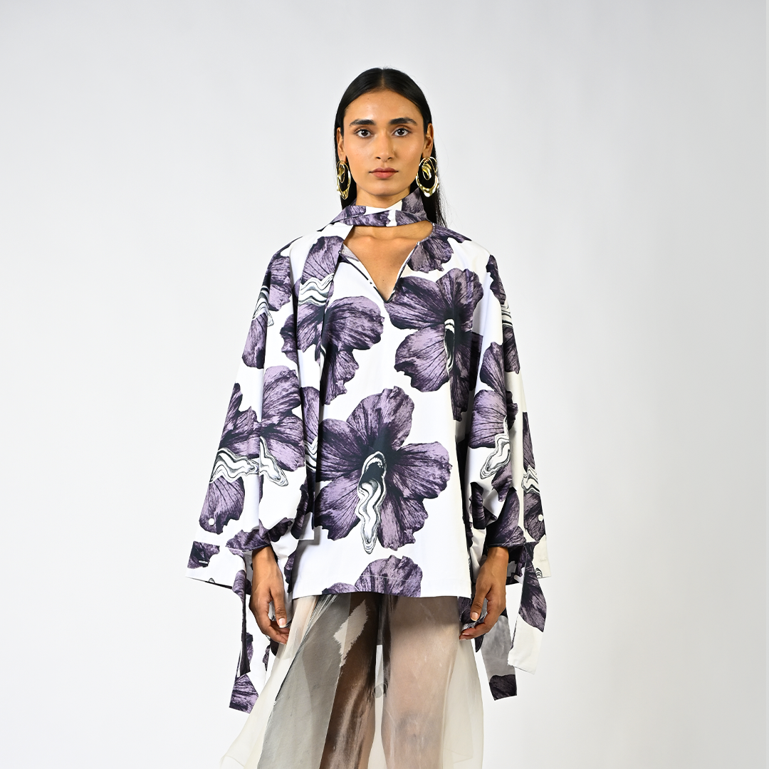 Tongue-printed kaftan kurta hybrid