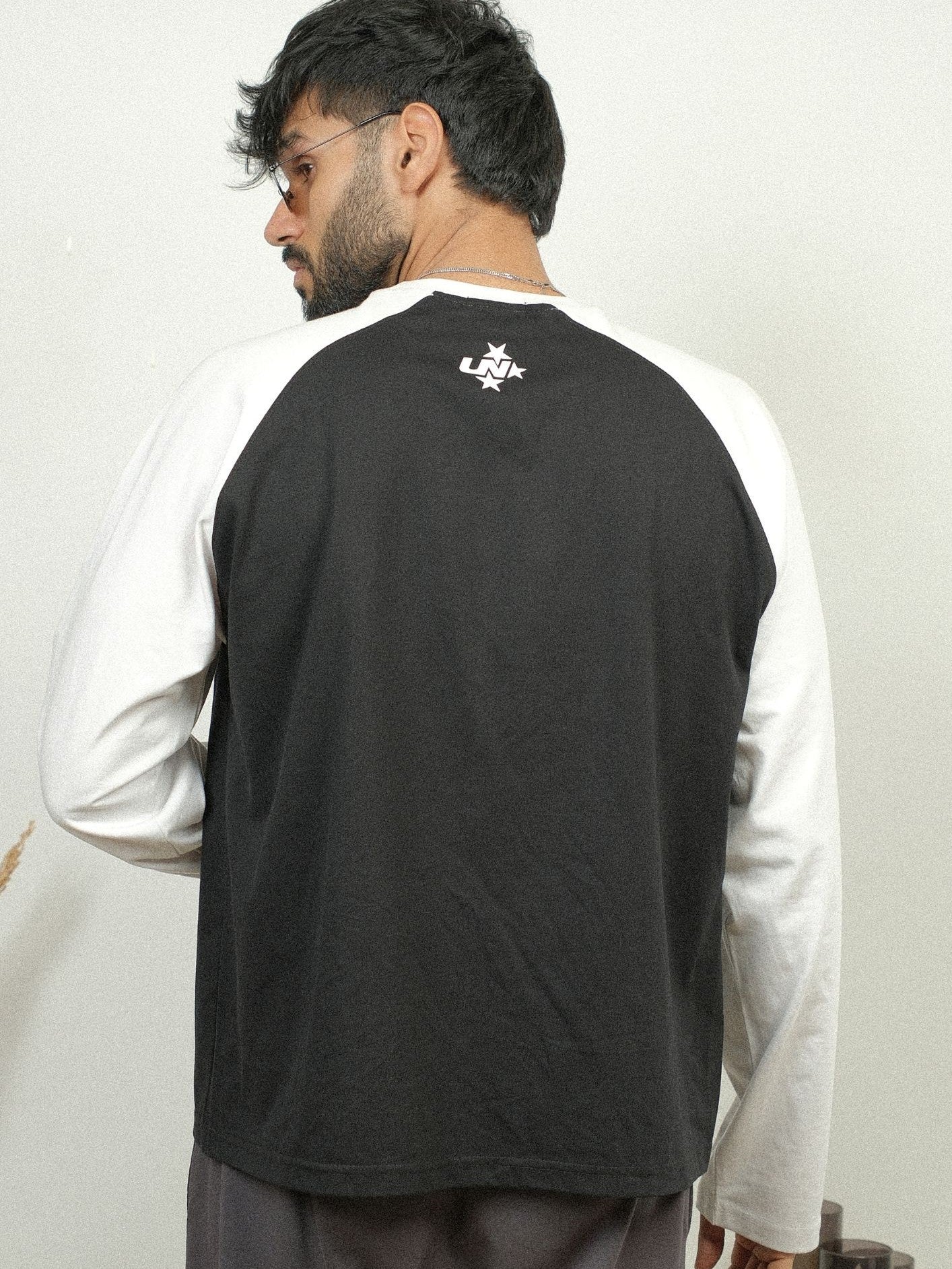 Raglan T-Shirt - Black