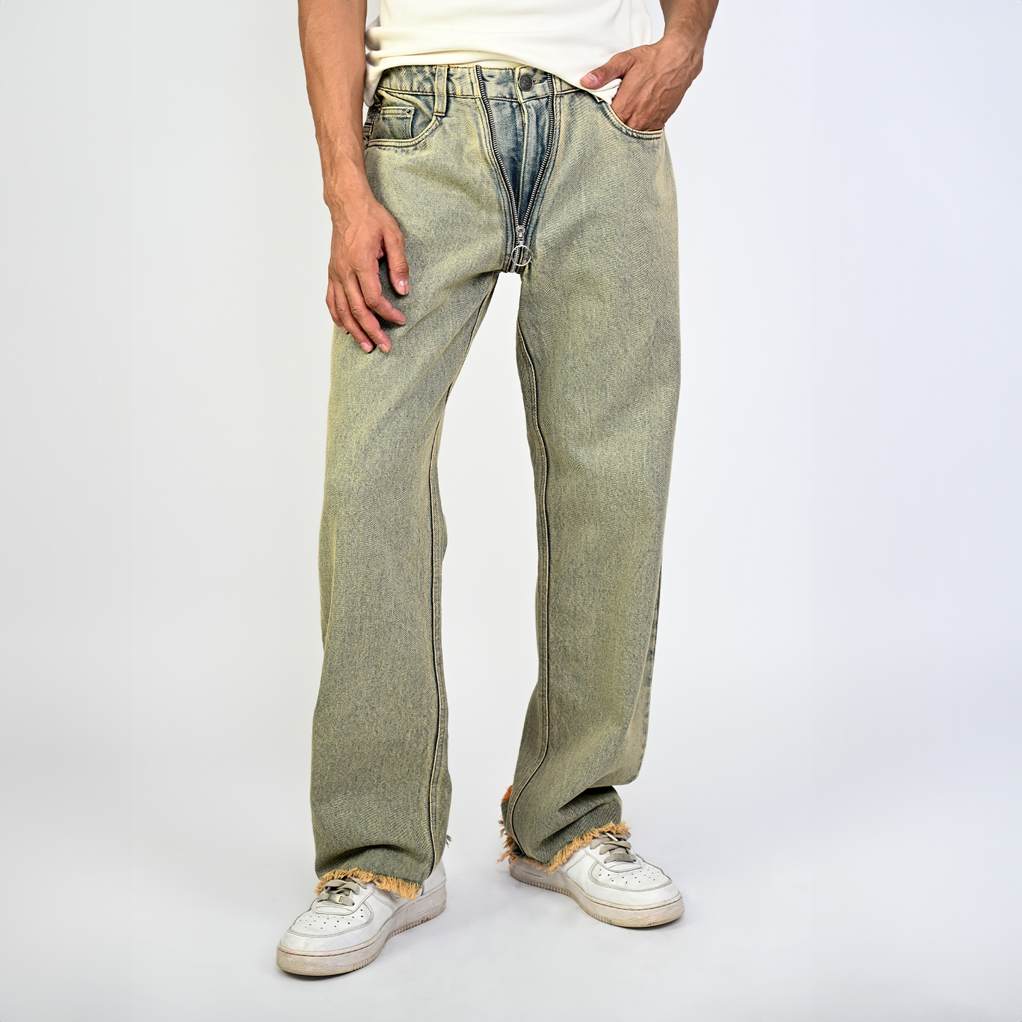 Vintage straight fit denim with zippered detail (Indigo)