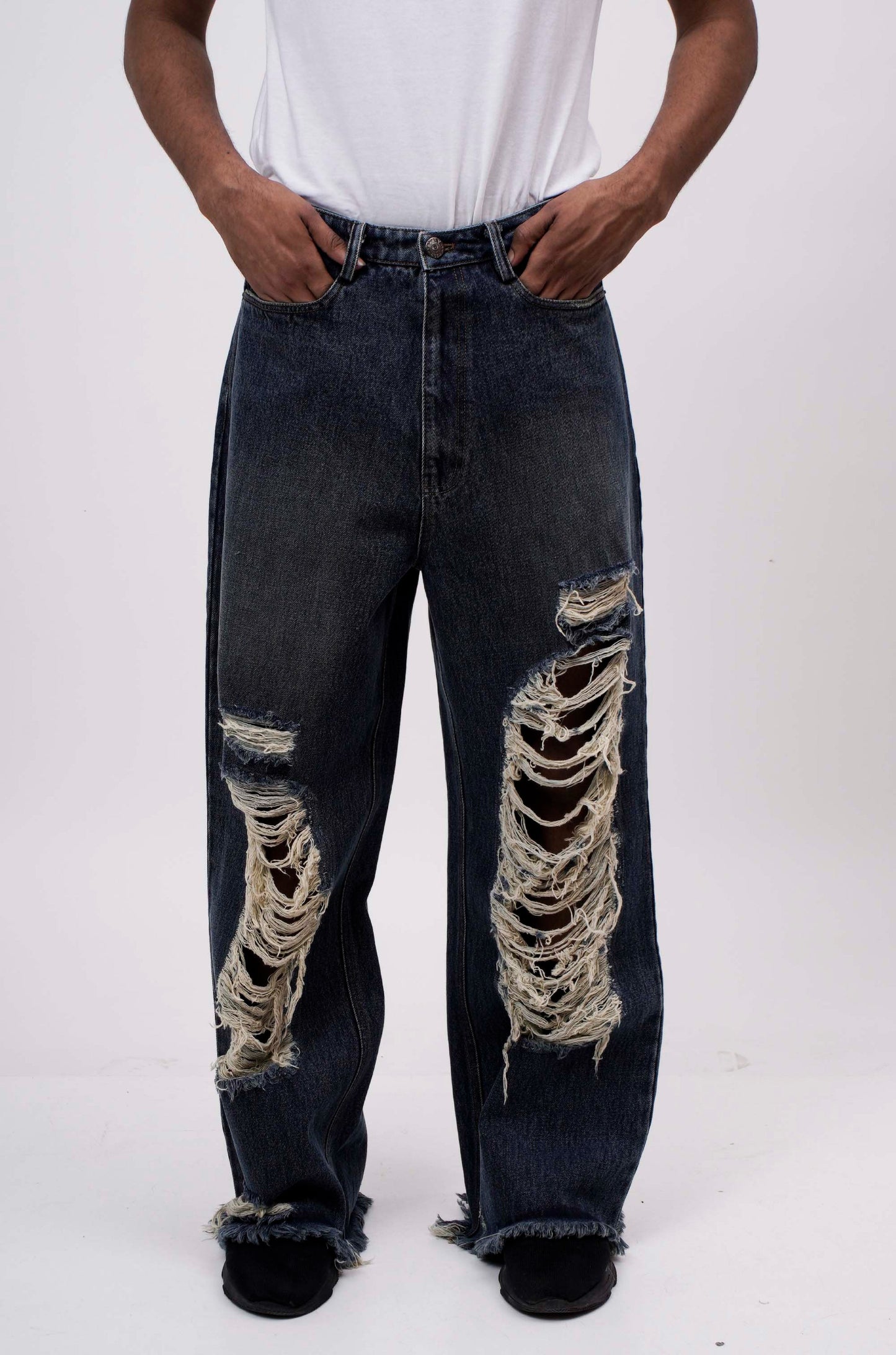 Indigo Distressed Jeans