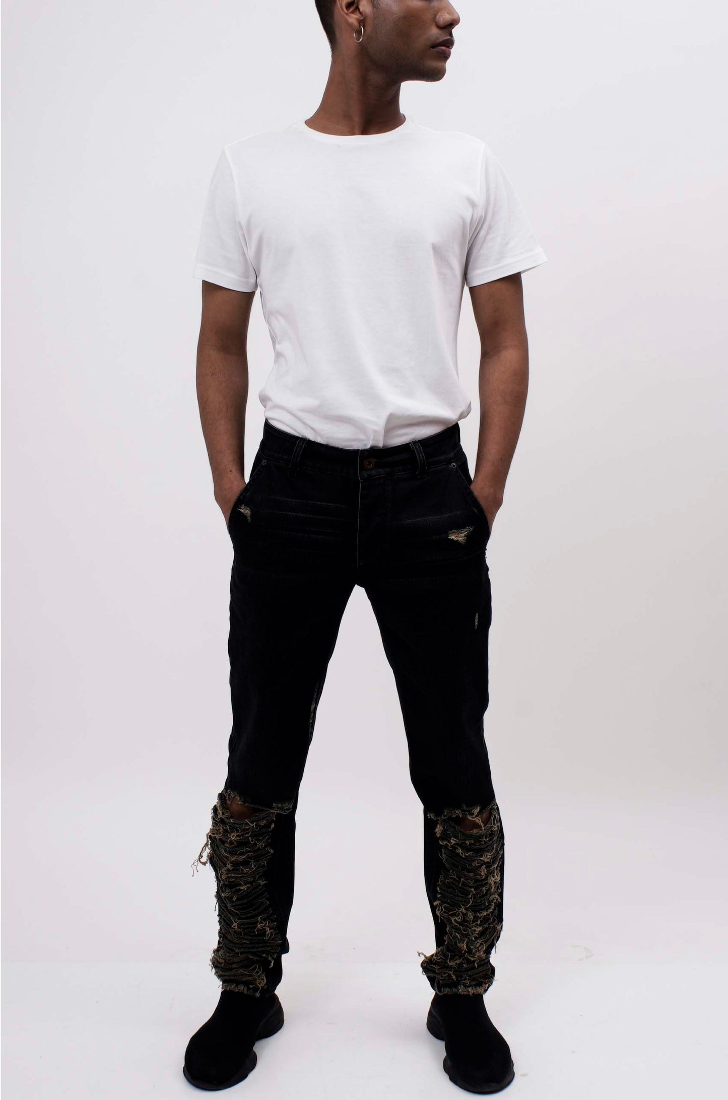 Indigo Slit And Frayed Jeans