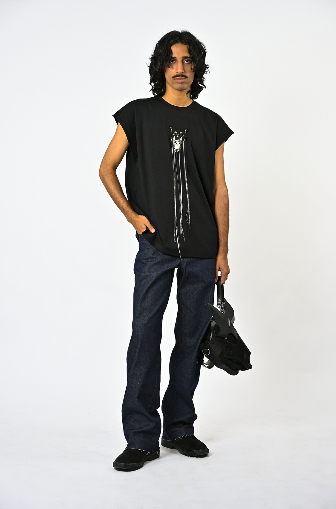 Hand-embroidered canine top with hanging silk threads (Men's) - Black