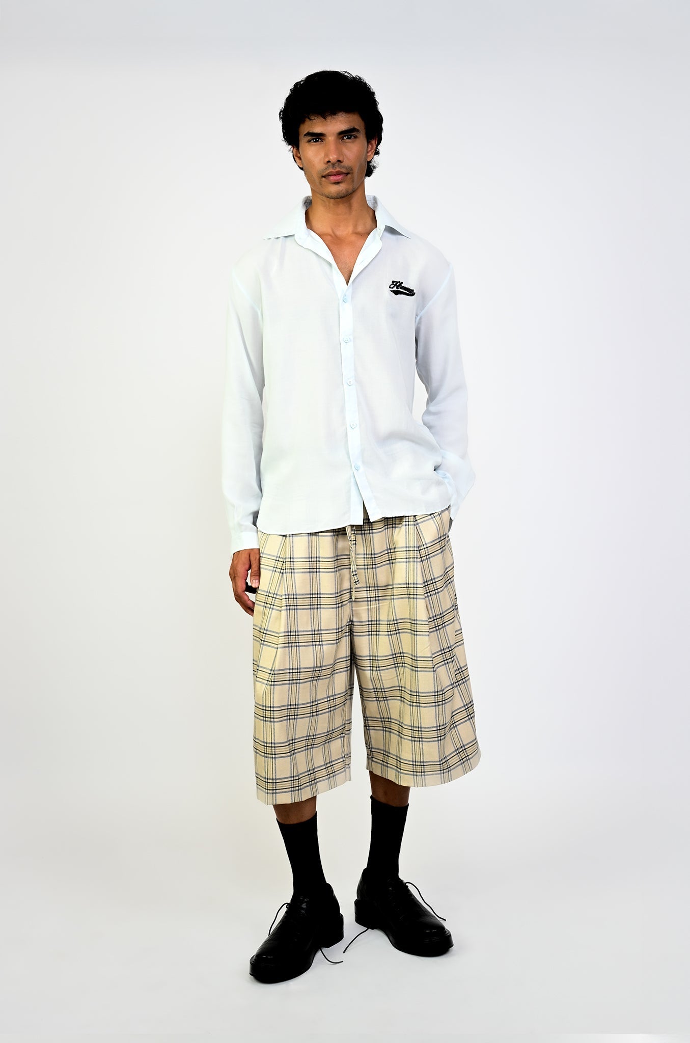 Embroidered logo cotton shirt (Powder blue)