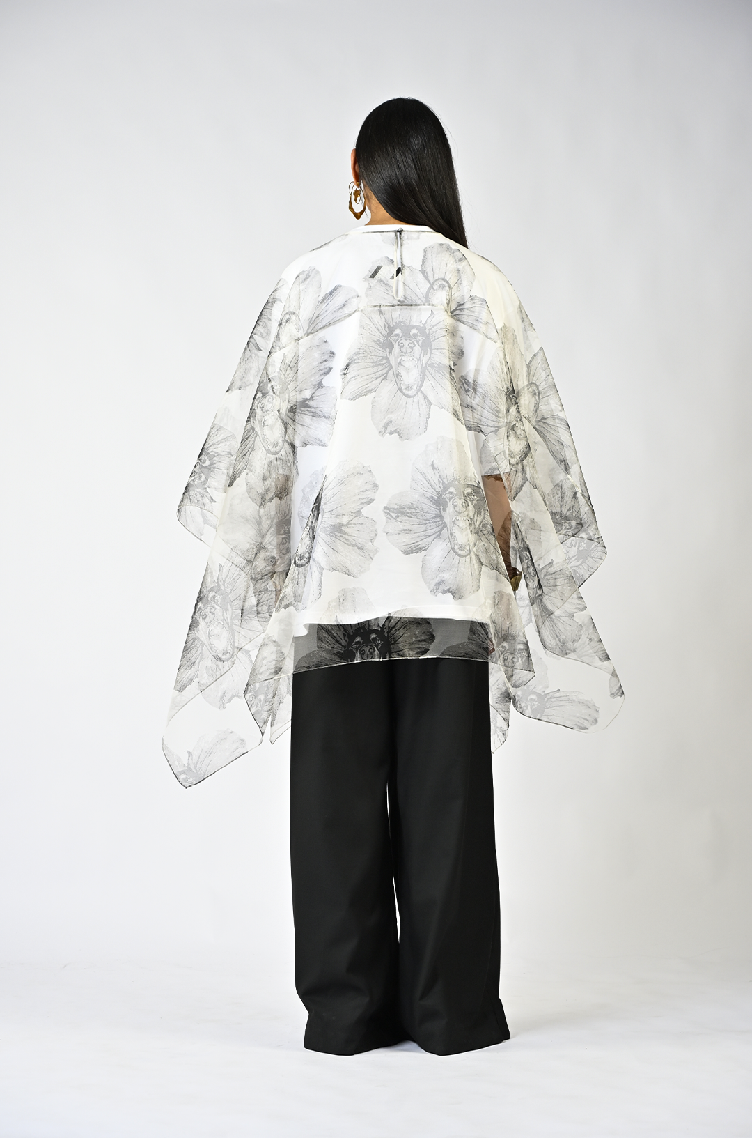 Canine printed sleeveless organza kaftan