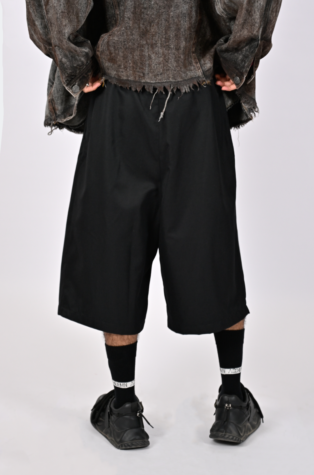 Pleated culottes (Black)