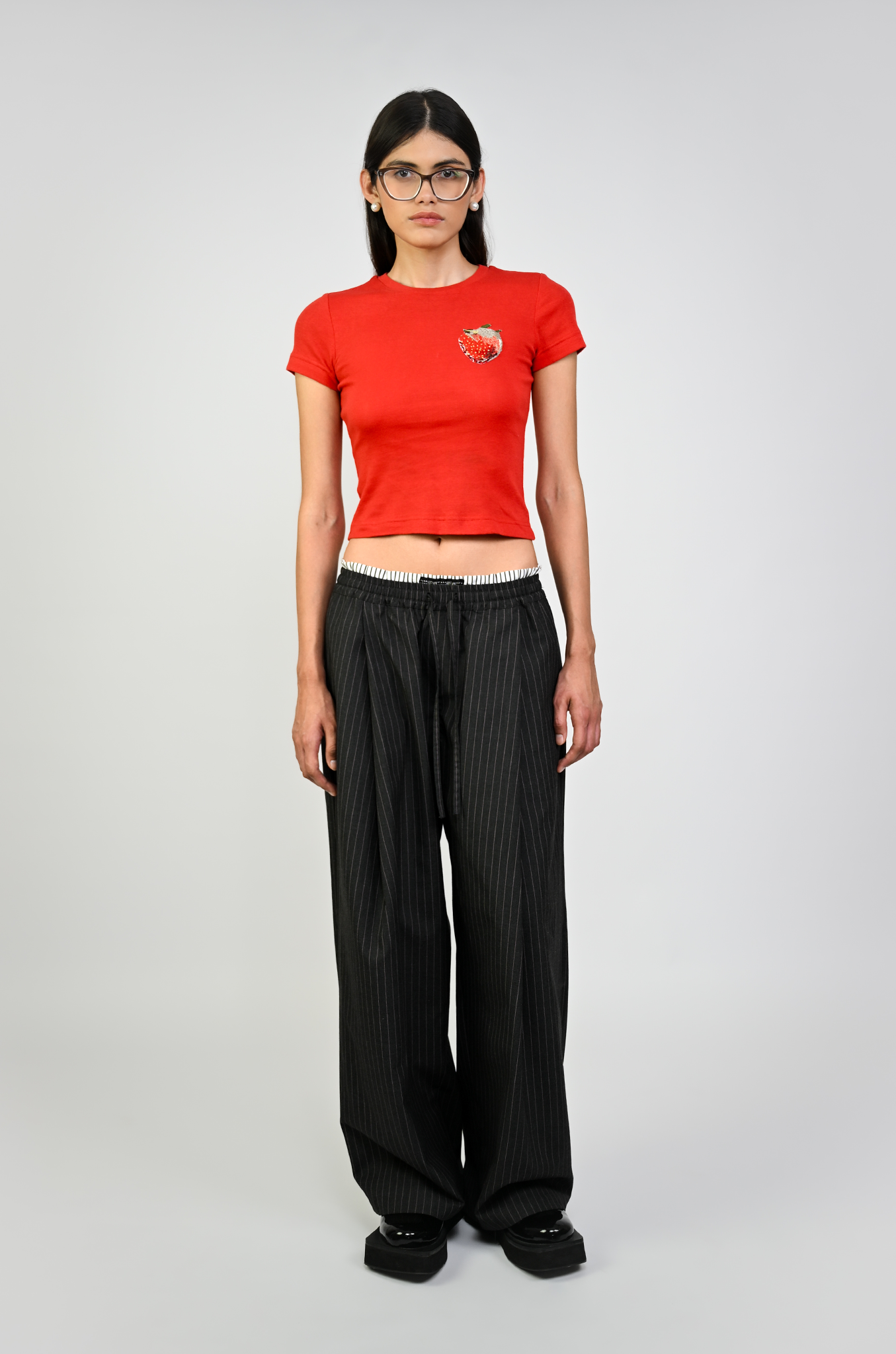 Embroidered Fitted T-shirt (Red)