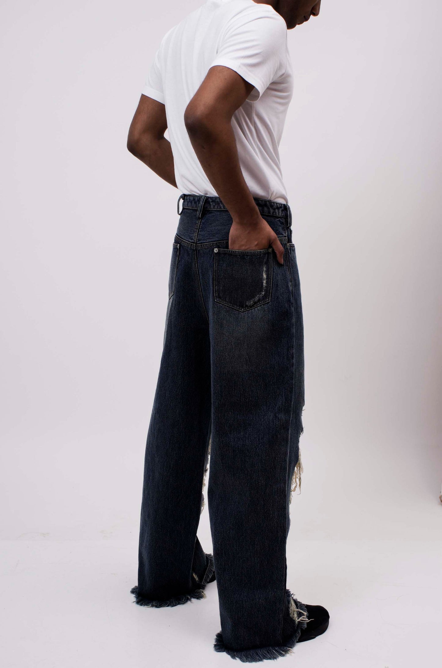 Indigo Distressed Jeans