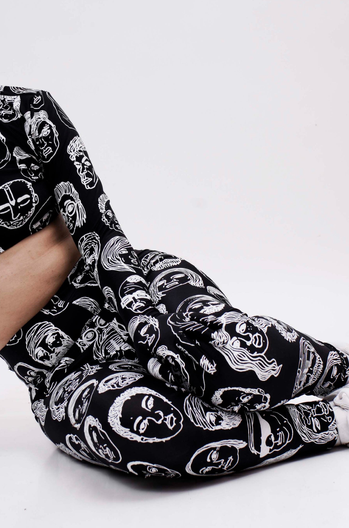 Diversity Leggings (Black)