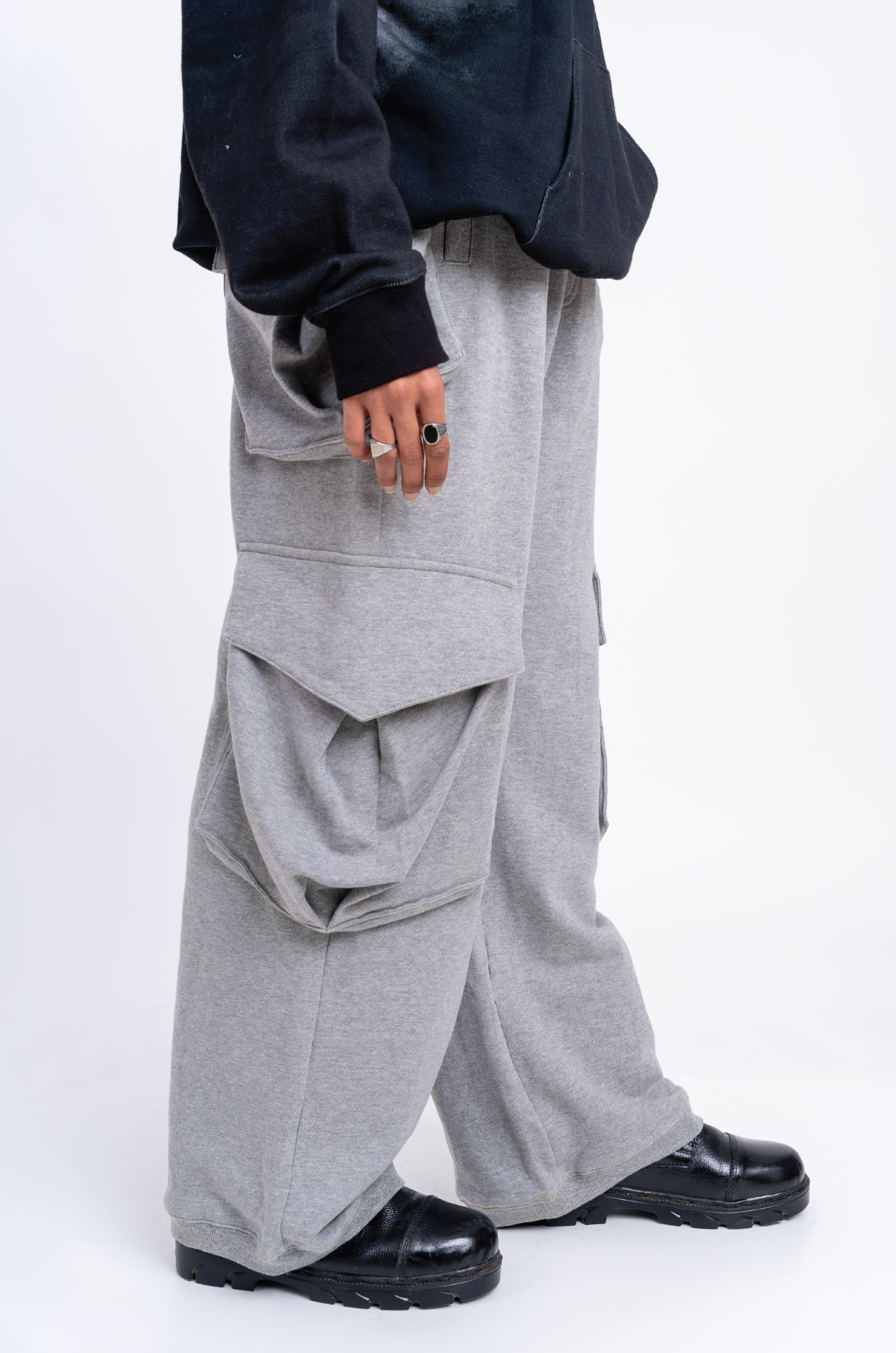Huemn Flap Pocket Sweatpant (Grey)
