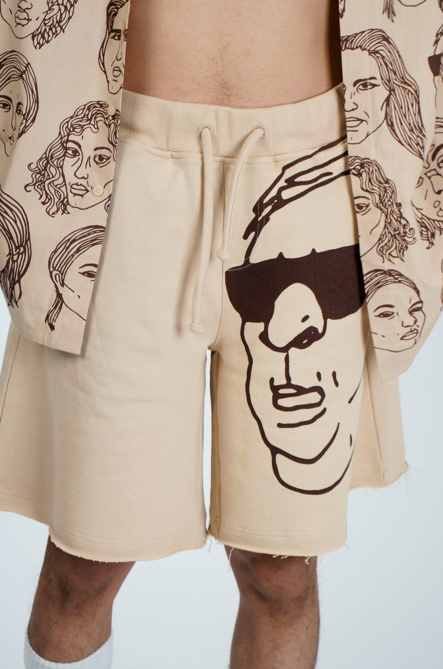 Diversity 1.1 Shorts (Beige)