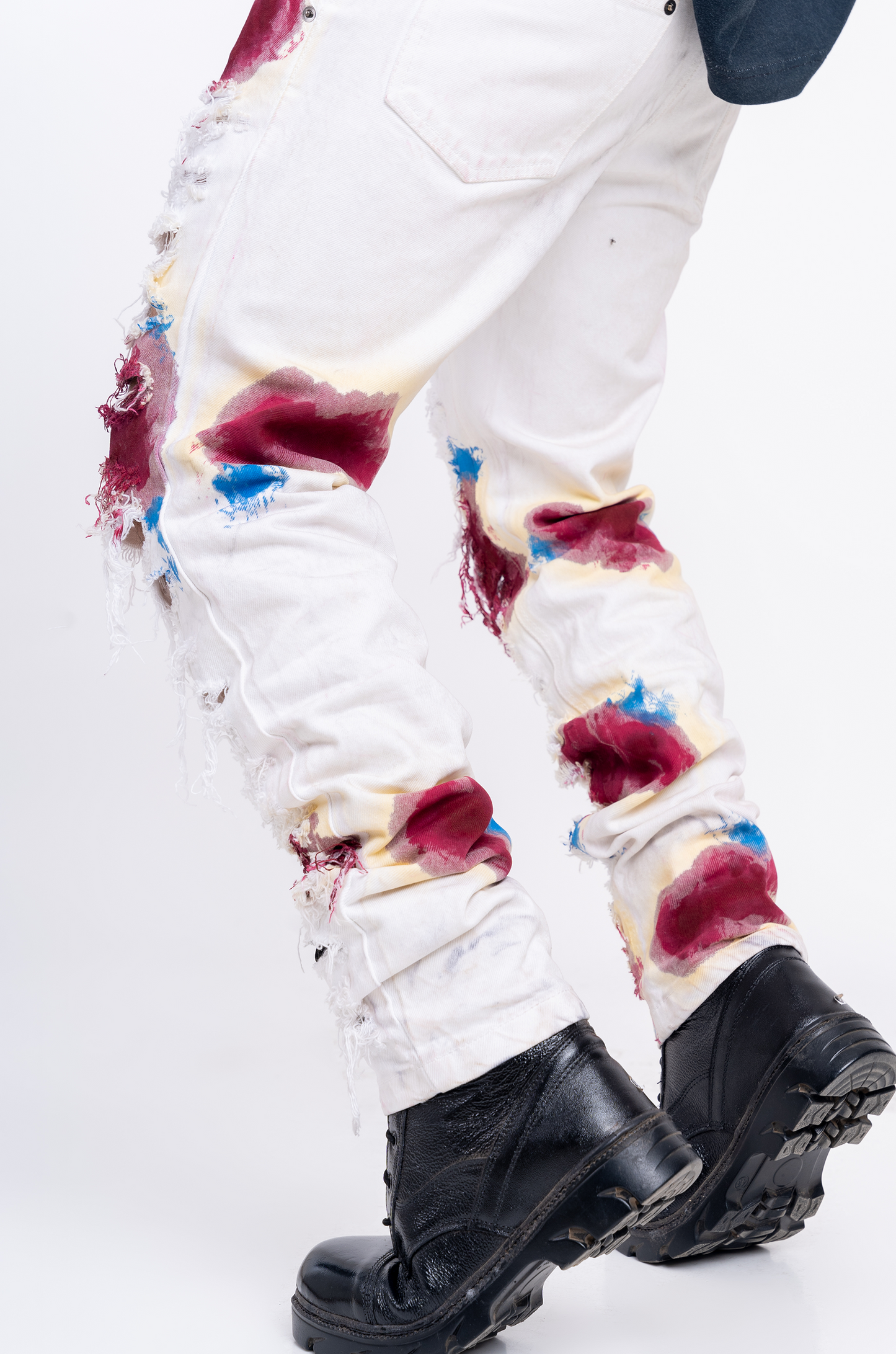 Huemn Blood Washed Slit And Frayed Denim (White)