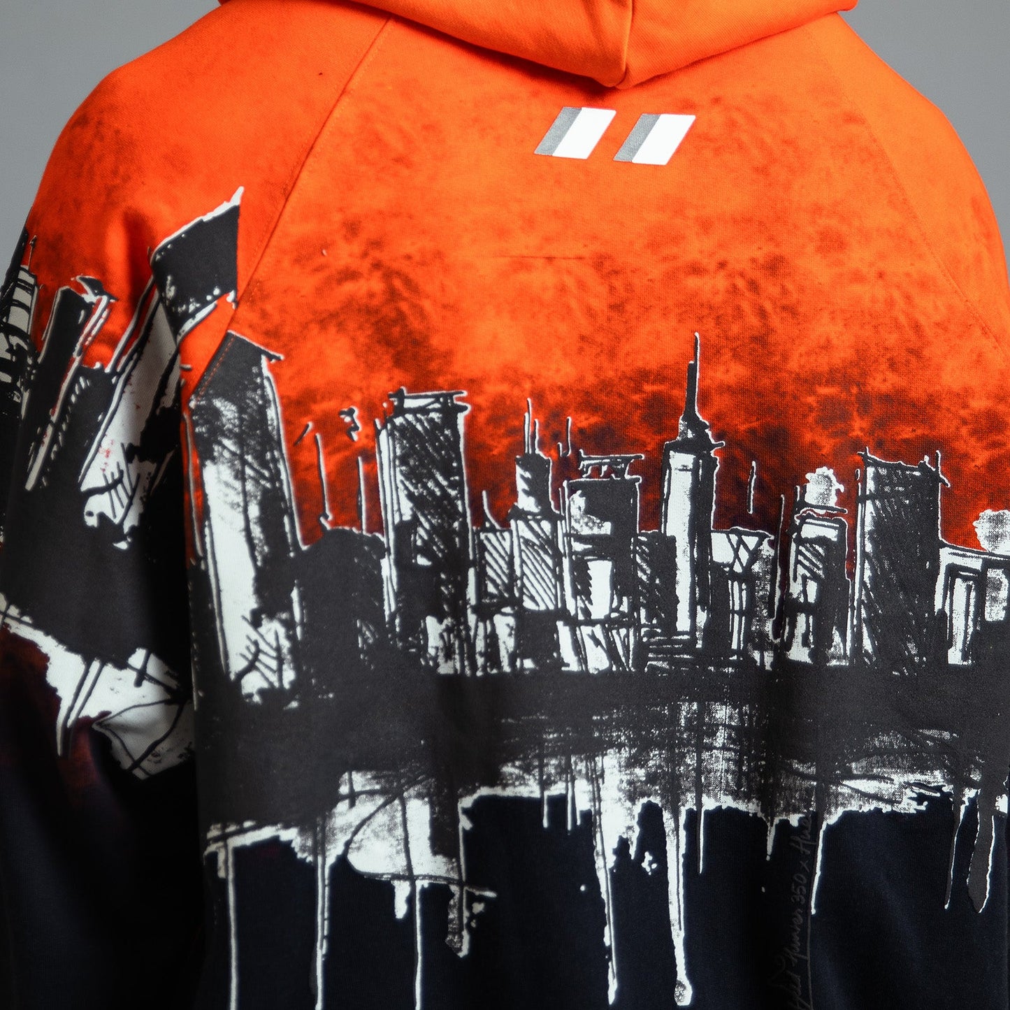 Royal Enfield Hunter 350 x HUEMN Hoodie (Ombre)