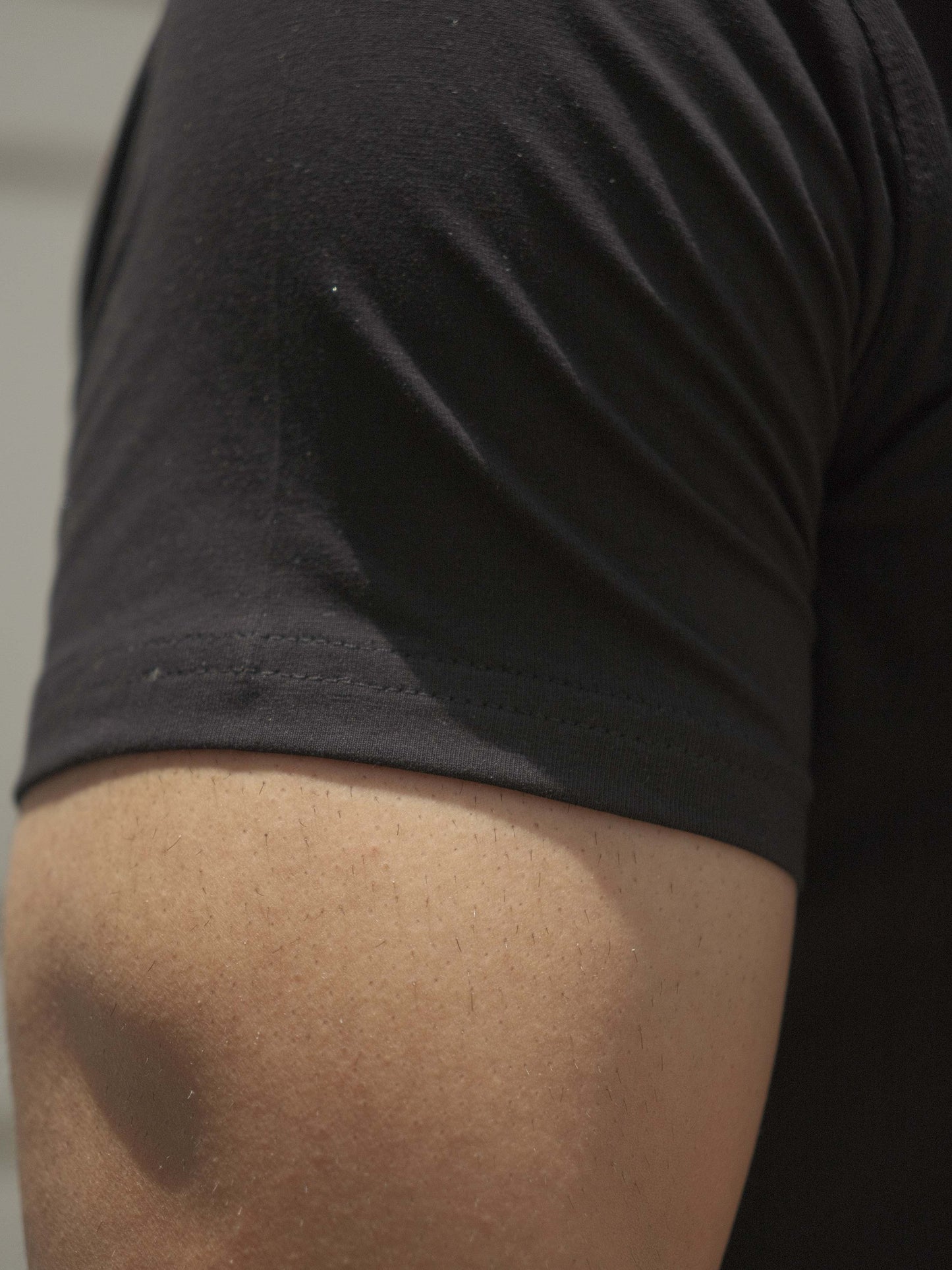 Basic Slim Fit T-shirt -Black