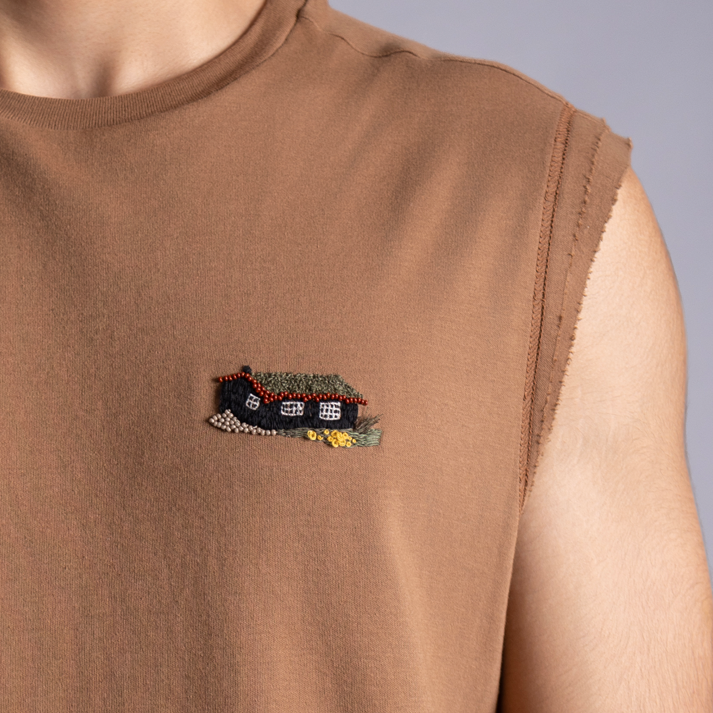 'The Ranch' Sleeveless T-shirt (Toffee)