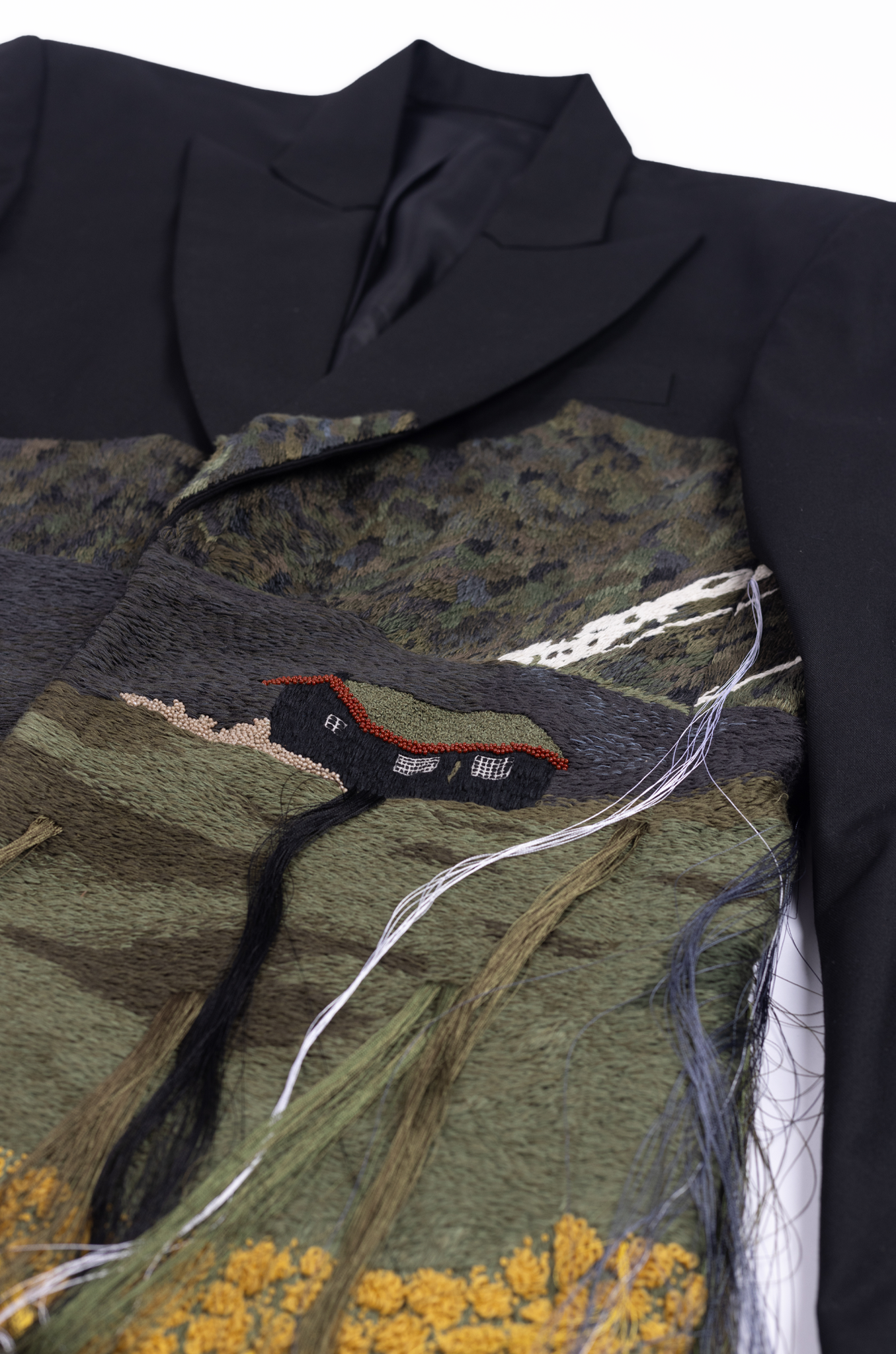 Oversized blazer with 'Scandinavian house' embroidery