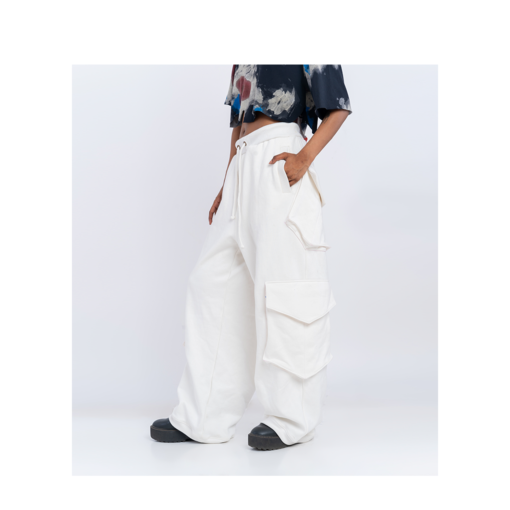 Huemn Flap Pocket Sweatpant (White)