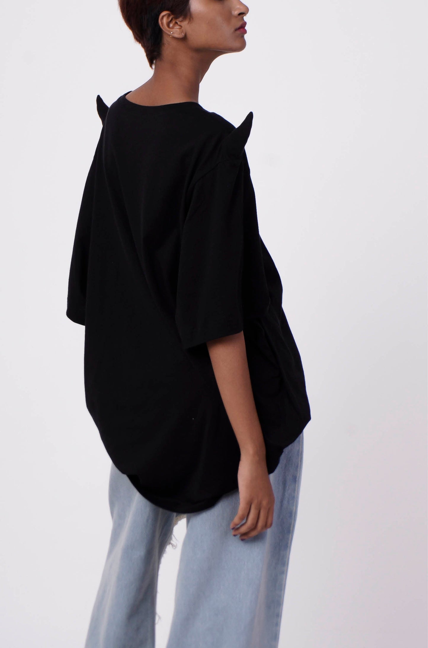 The Devil Wears Huemn T-Shirt 2.0 (Black)