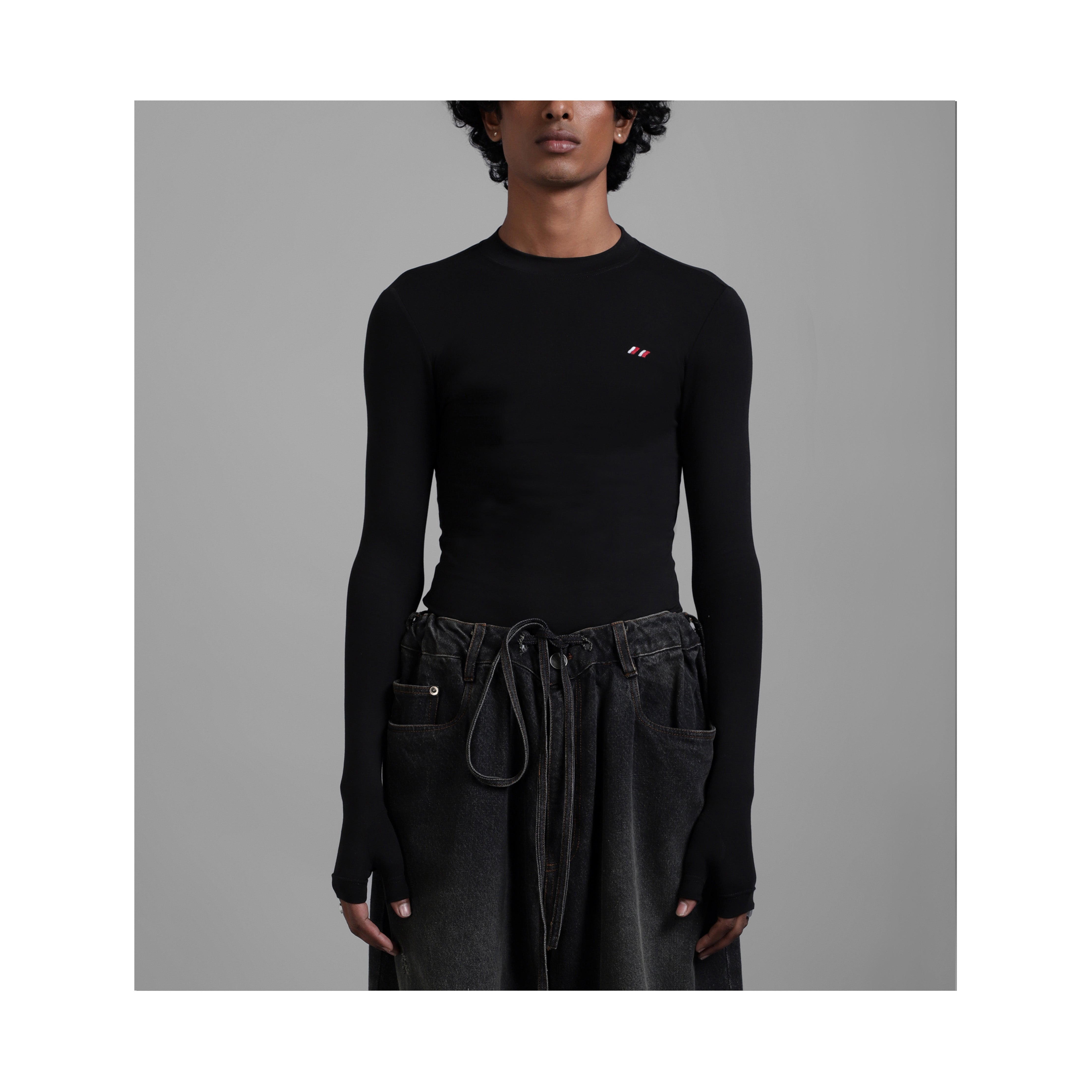 SuperHUEMN Striped Fitted Thumbhole T-shirt (Black)