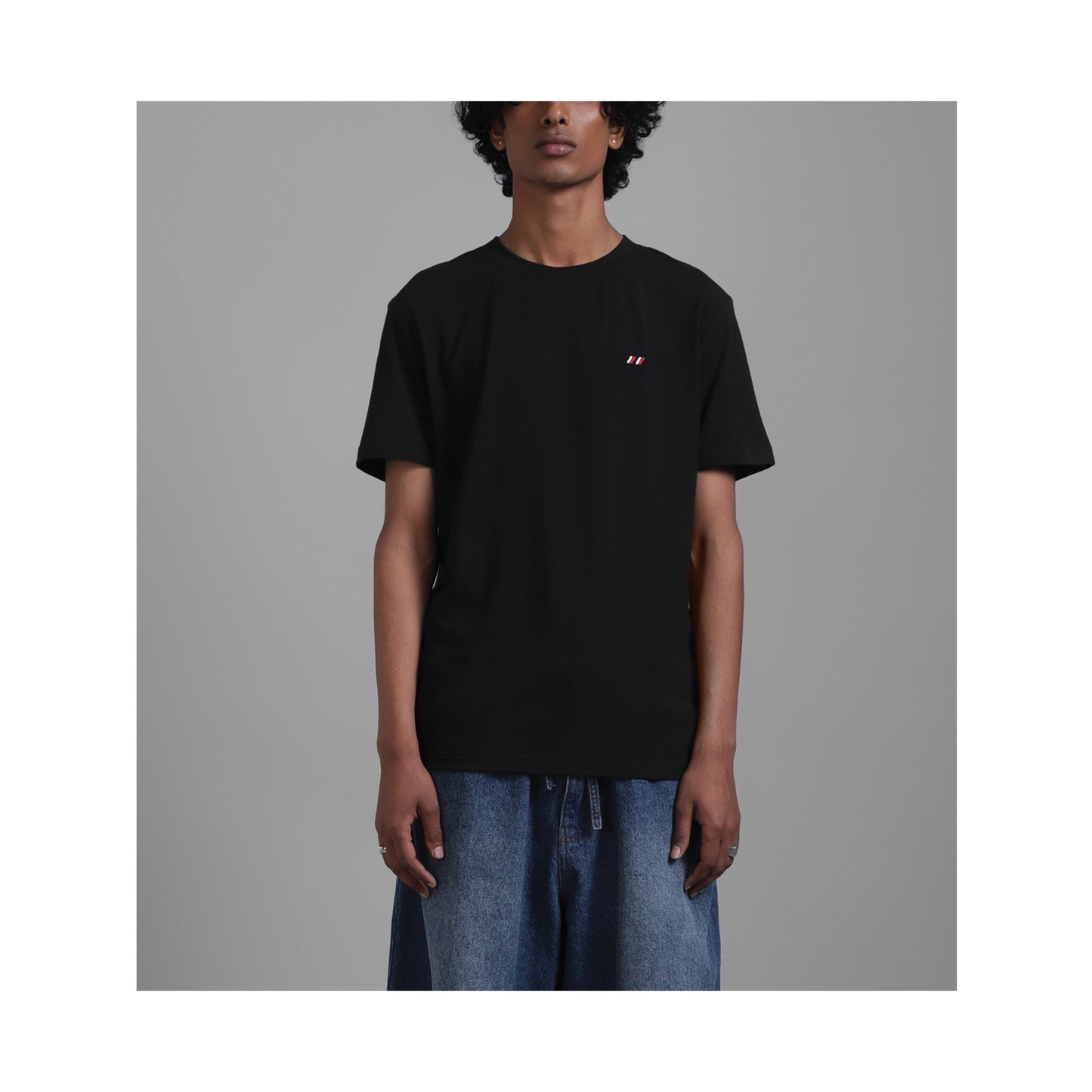 SuperHUEMN Striped Fitted T-shirt (Black)