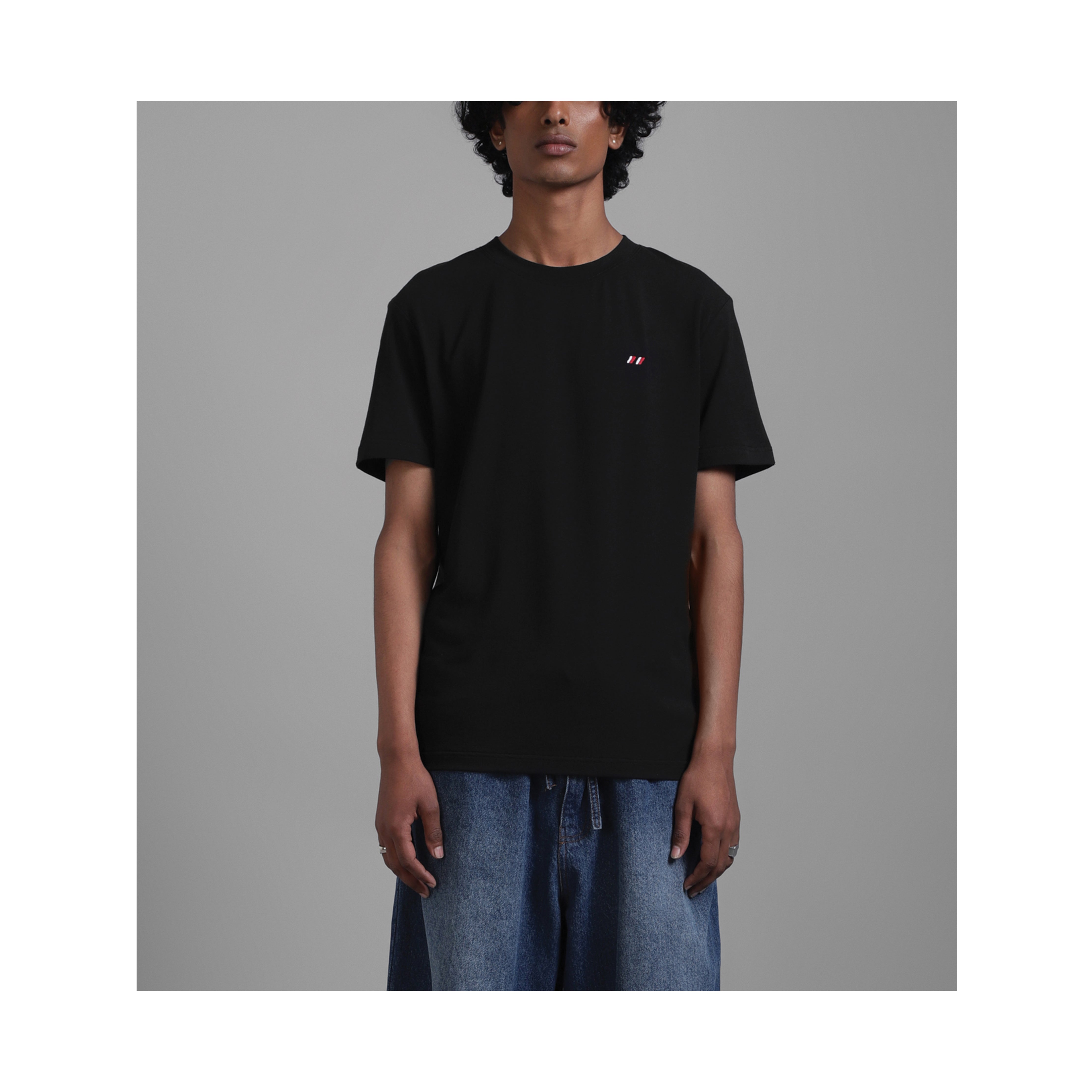 SuperHUEMN Striped Fitted T-shirt (Black)