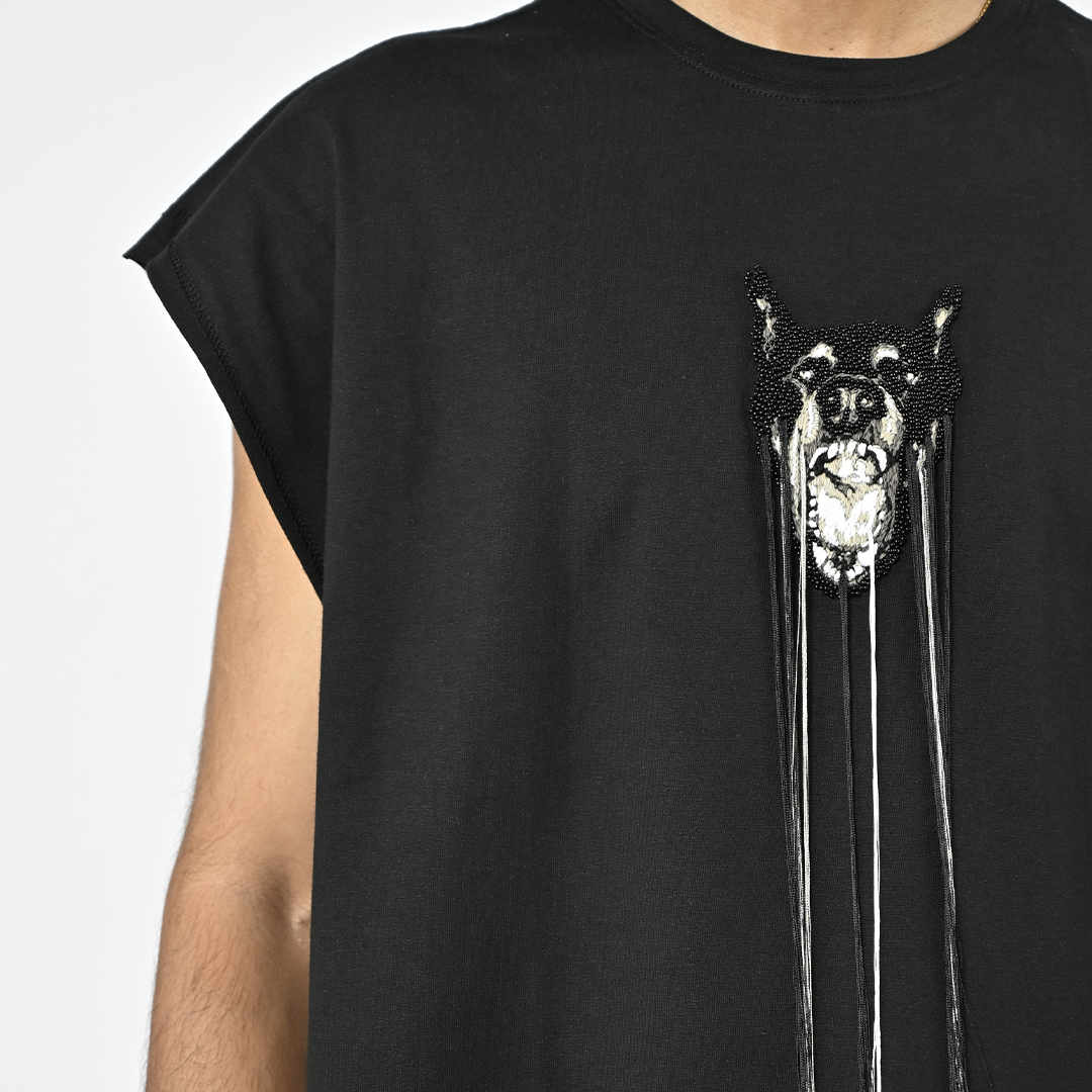 Hand-embroidered canine top with hanging silk threads (Men's) - Black