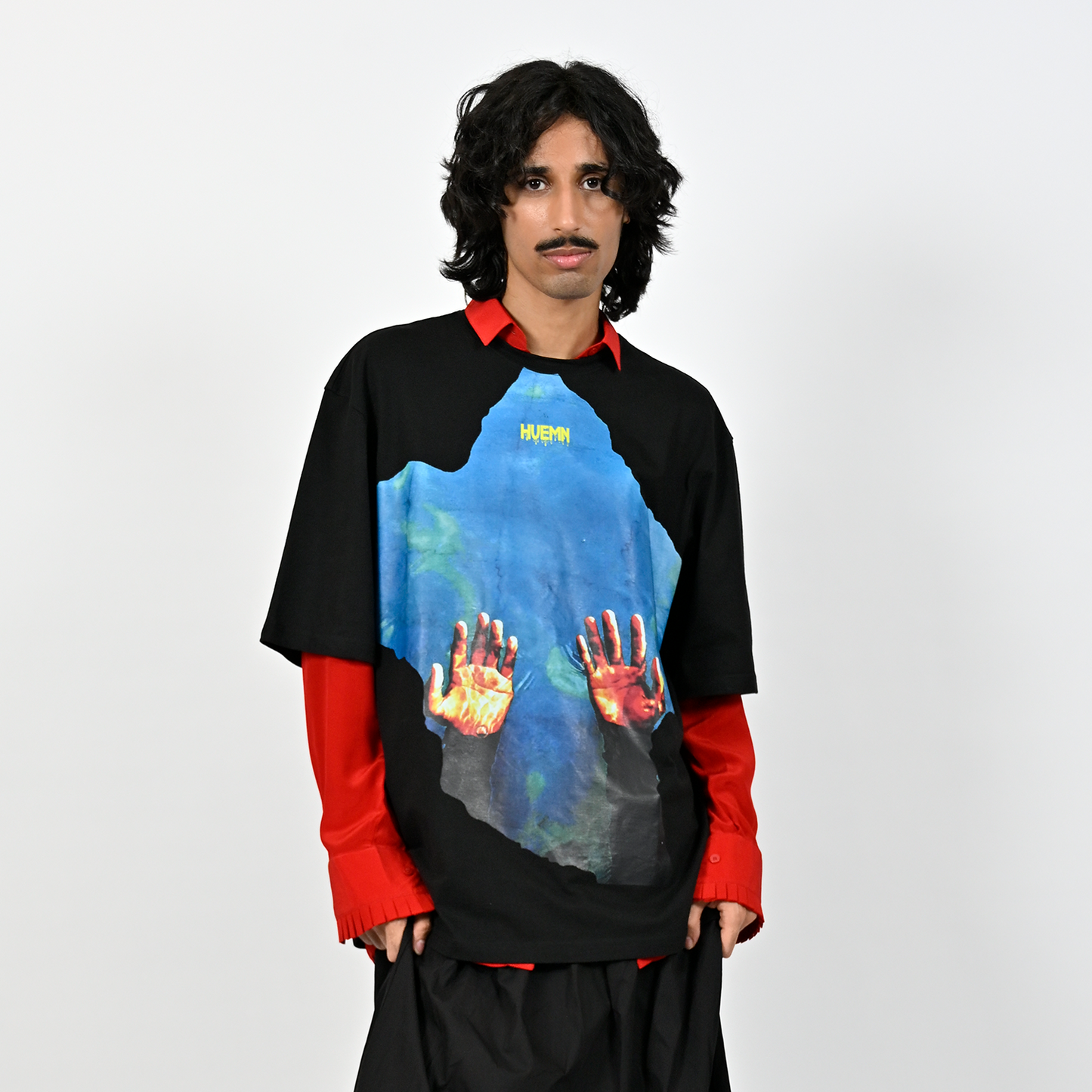 'Reflections' T-shirt (Black)