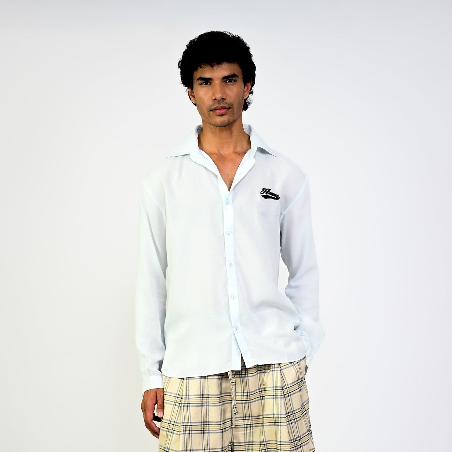 Embroidered logo cotton shirt (Powder blue)