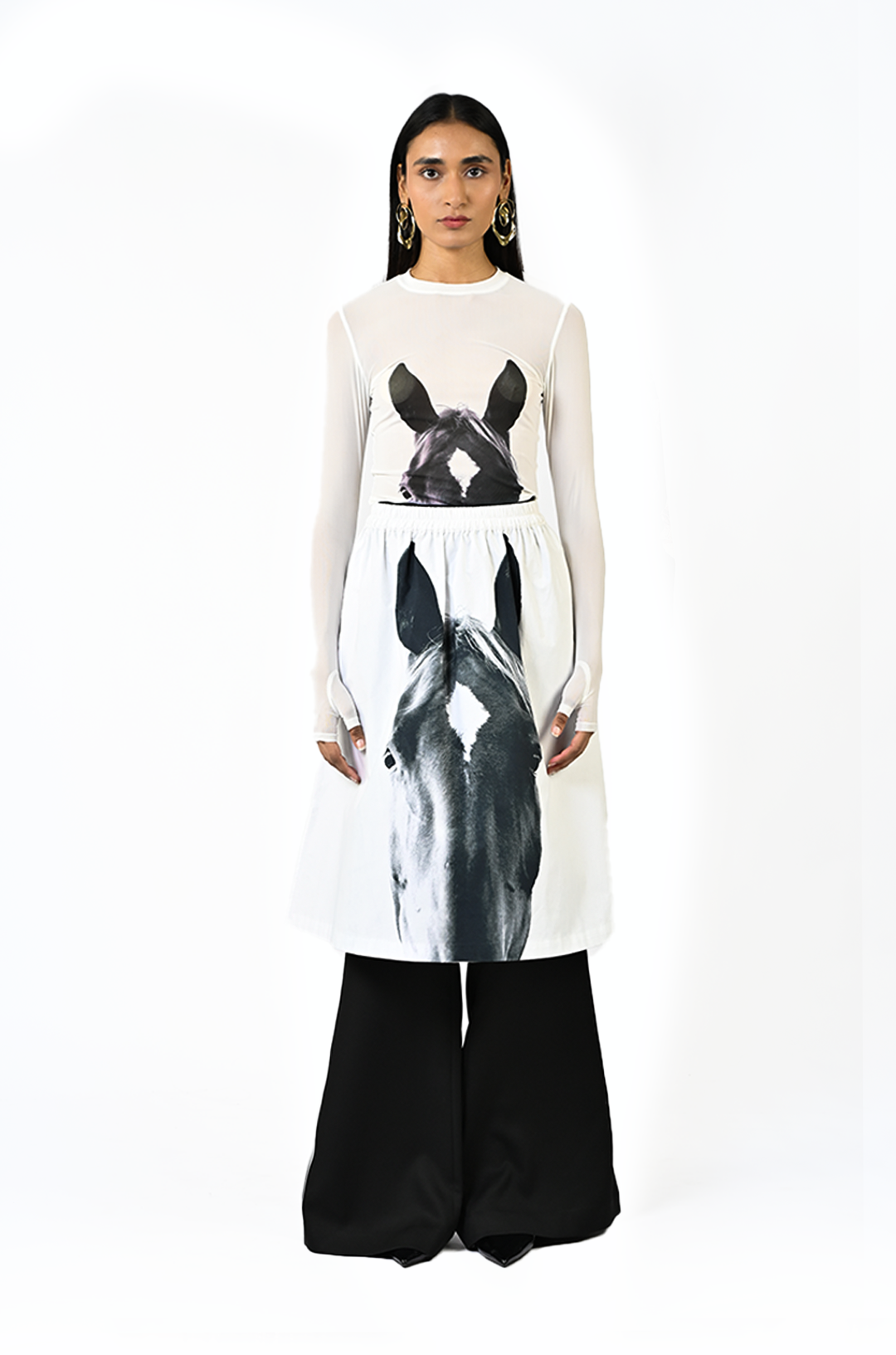 Sculpted gloved horse printed top