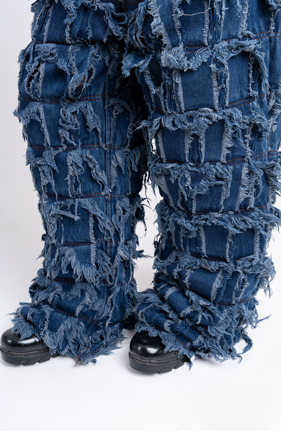 Handcrafted 1000 Panel Distressed Jeans (Indigo)