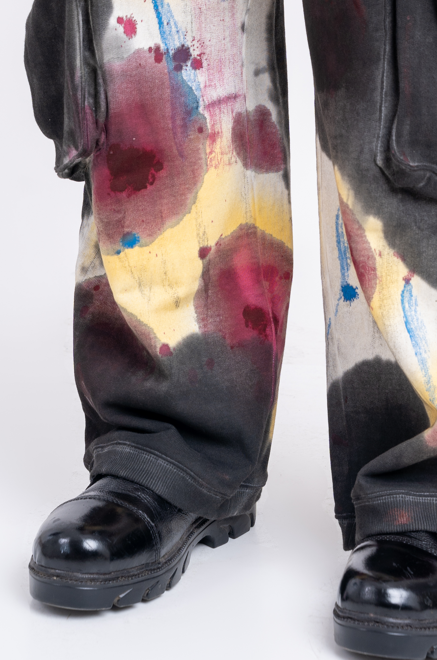 Huemn Blood Flap Pocket Sweatpant (White)