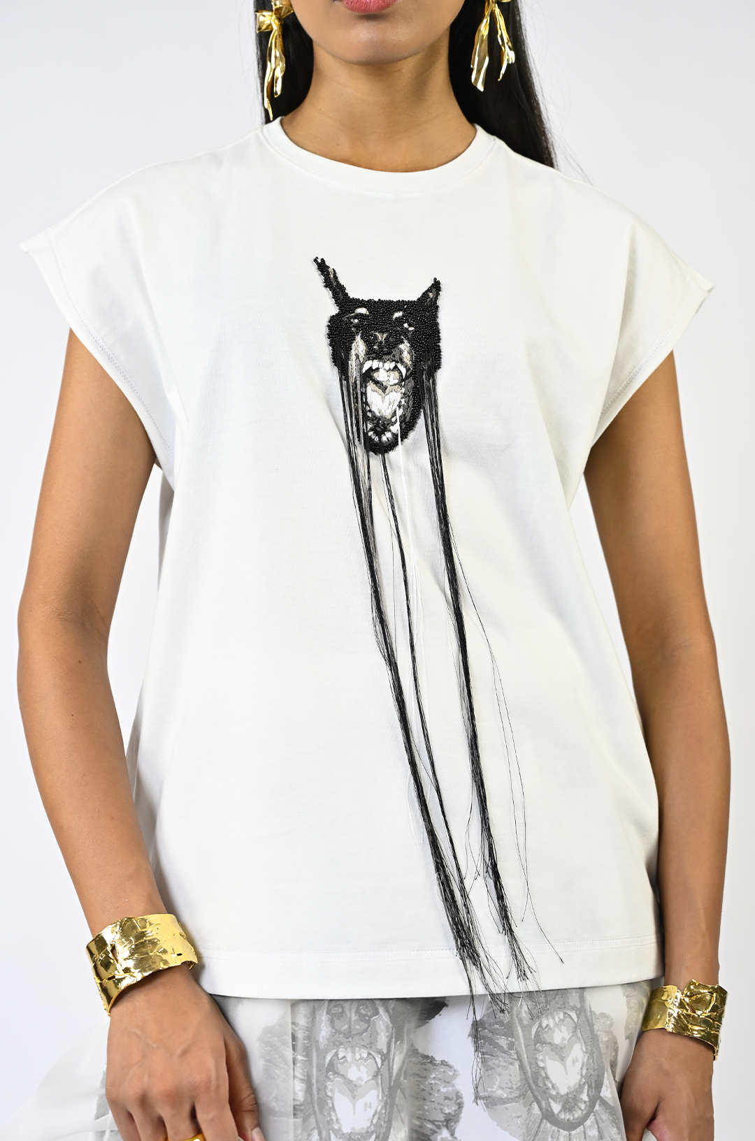 Hand-embroidered canine top with hanging silk threads (Women's) - White