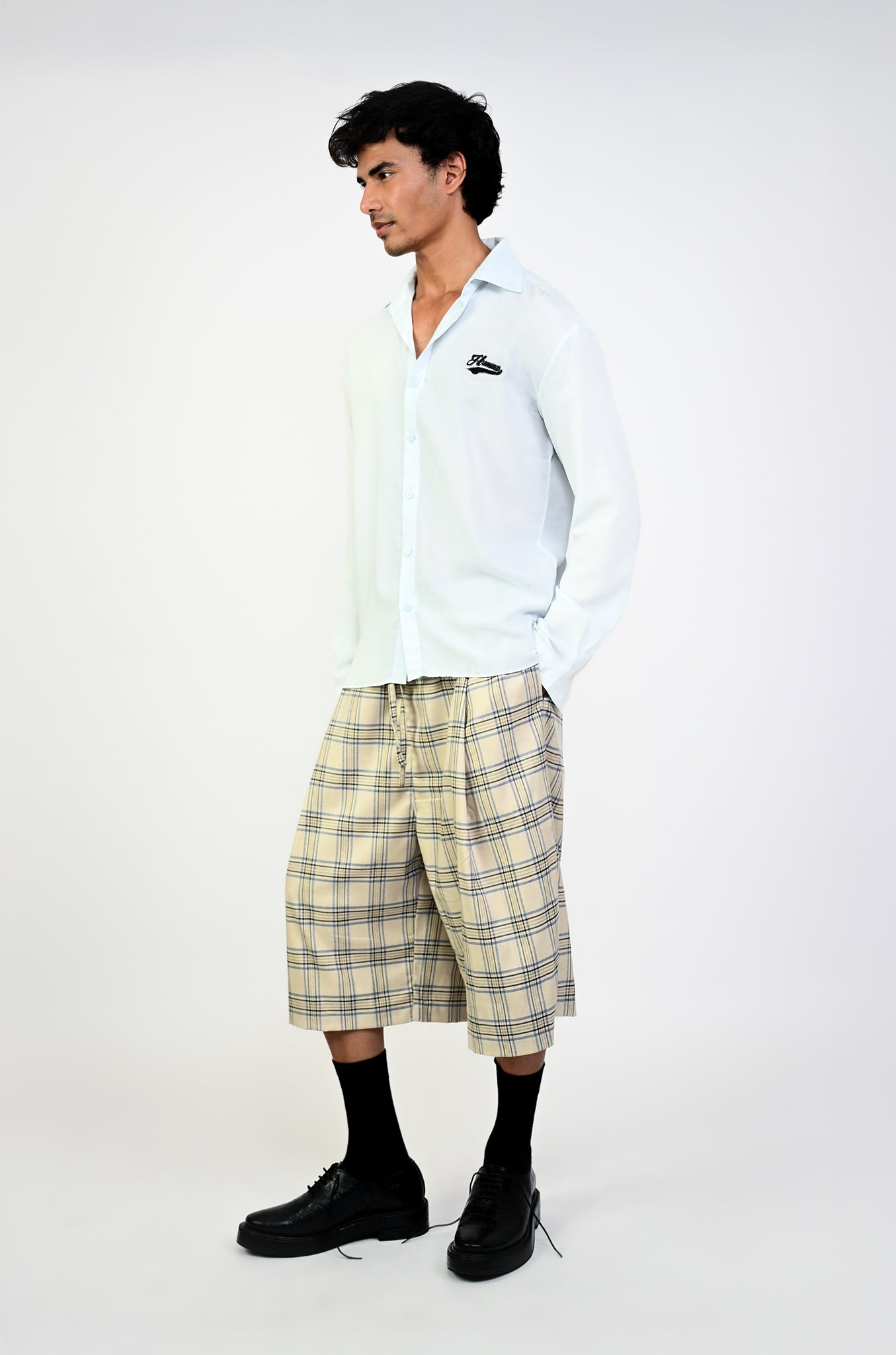 Embroidered logo cotton shirt (Powder blue)