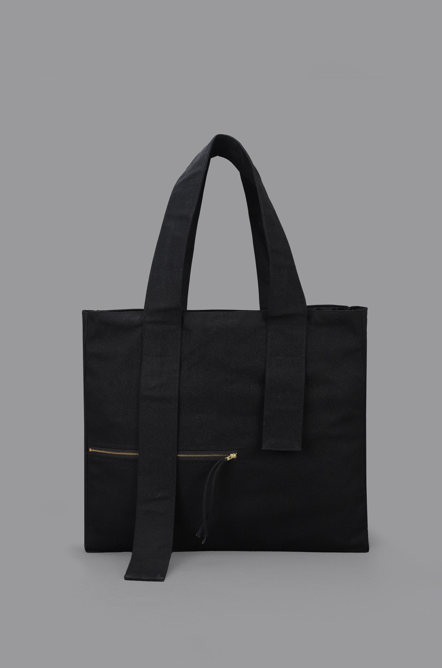 HUEMN Pocket Detailed Zippered Tote (Black)