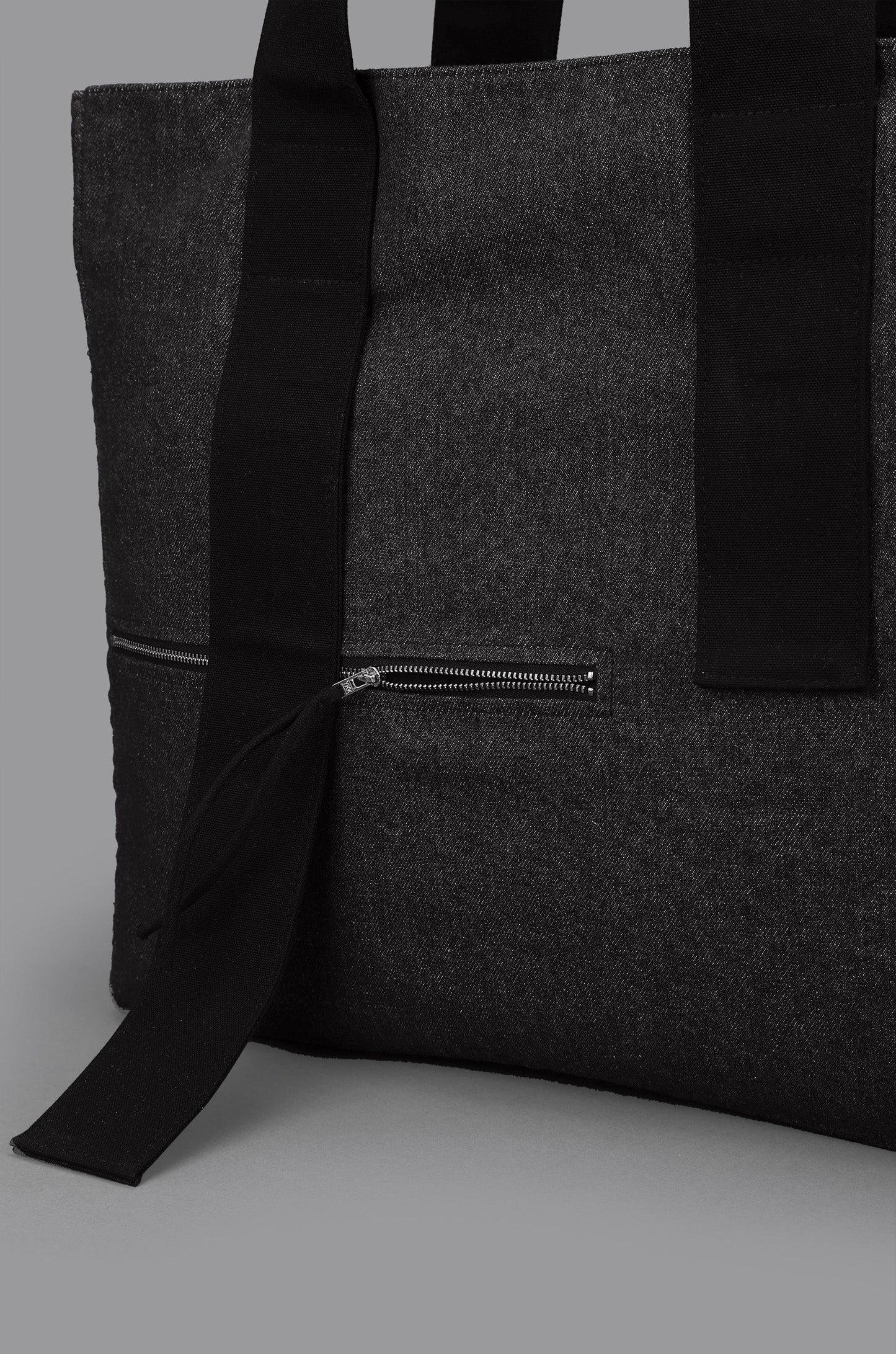 HUEMN Pocket Detailed Zippered Tote (Dark Grey)