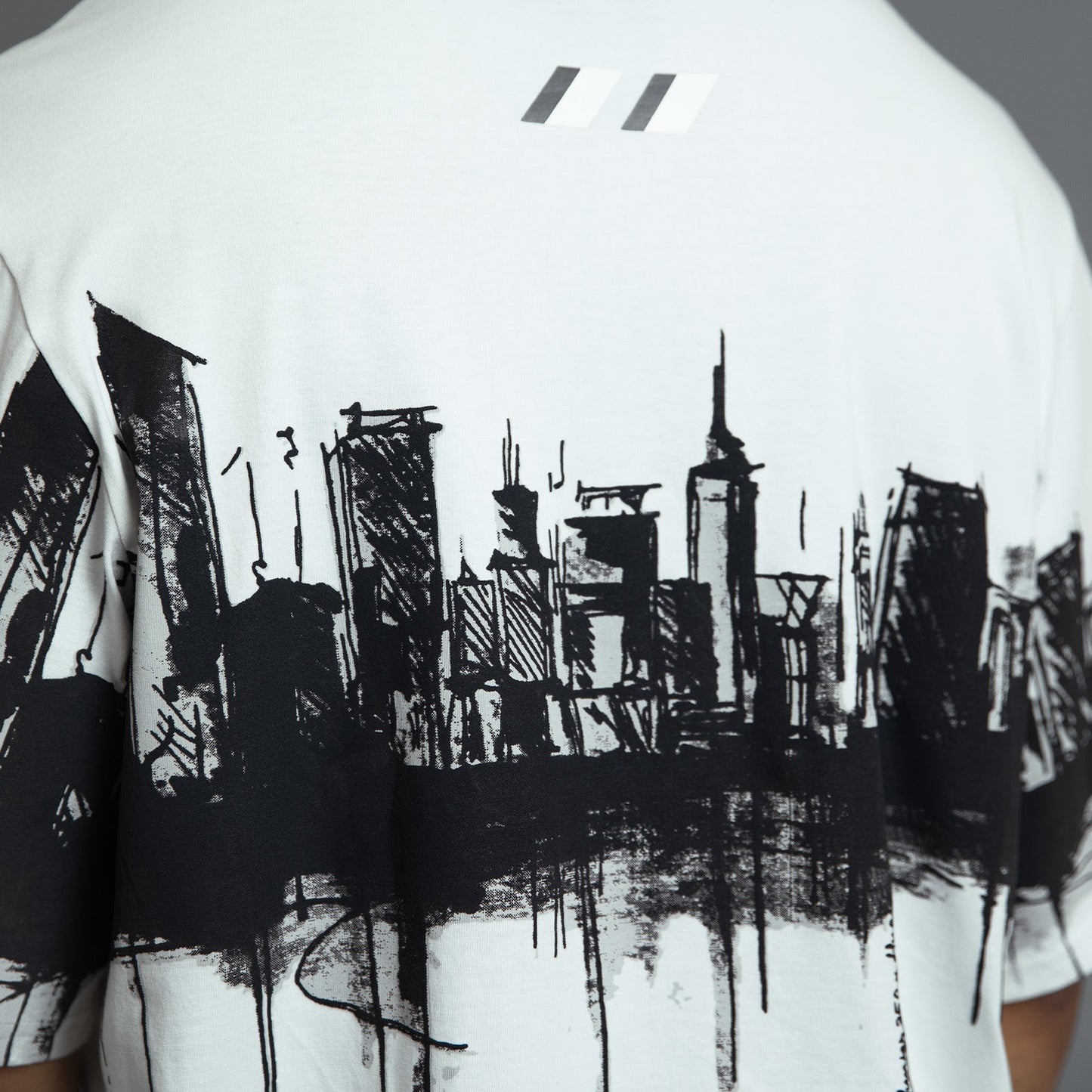 Royal Enfield Hunter 350 x HUEMN T-shirt (White)