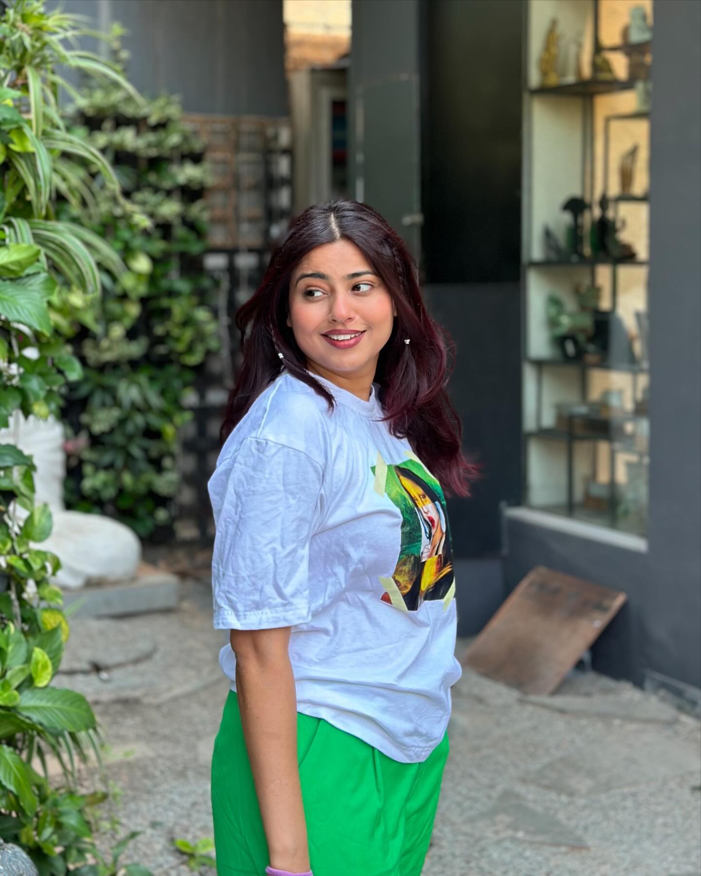 WHITE OVERSIZED UNISEX VINTAGE T-SHIRT - Prime Fitz