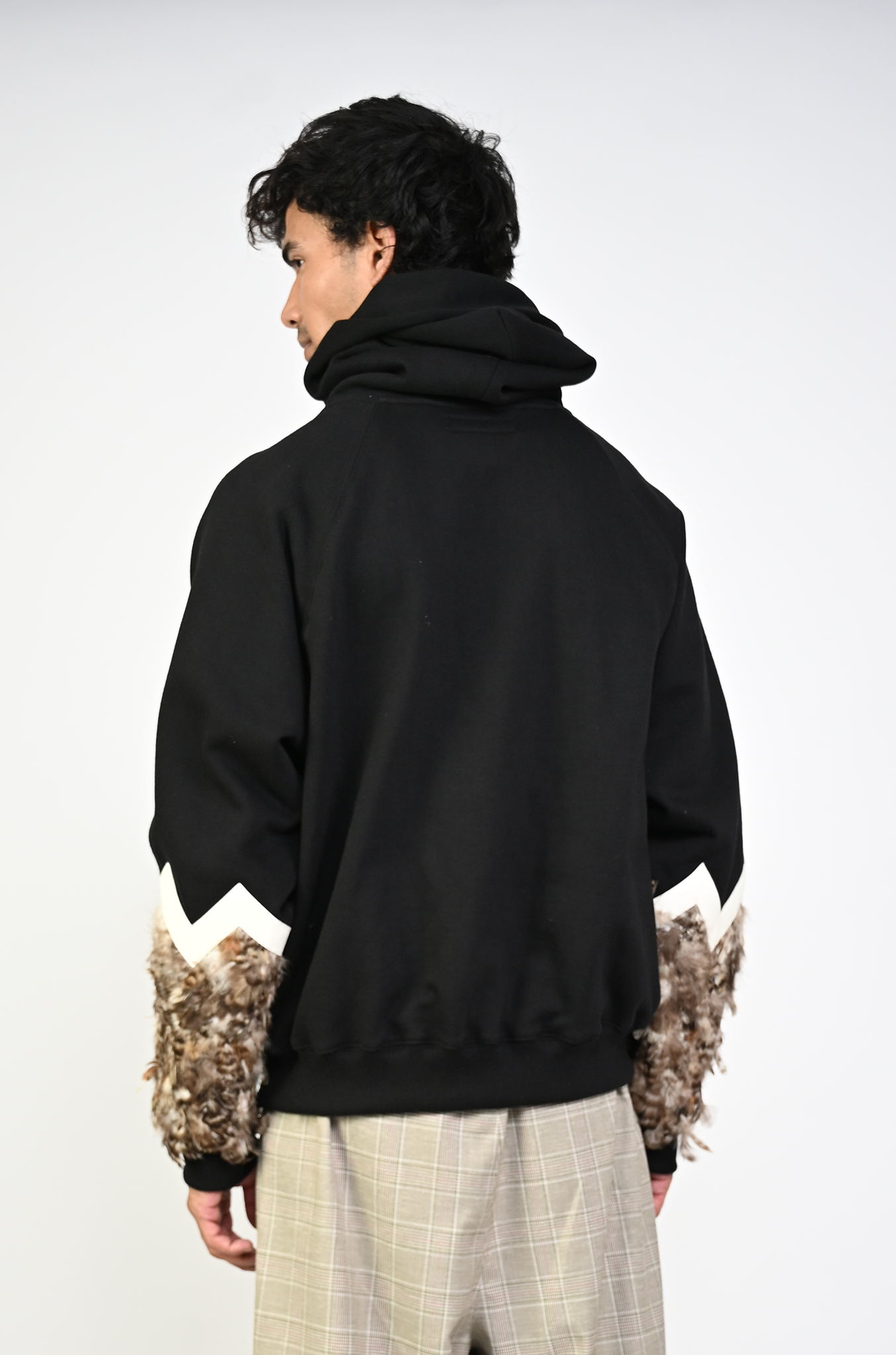 Oversized Black hoodie with feather inset